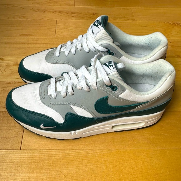 Nike Air Max 1 LV8 teal size 10 - Picture 1 of 4